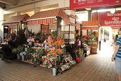 prodej květin v tržnici ve Funchalu